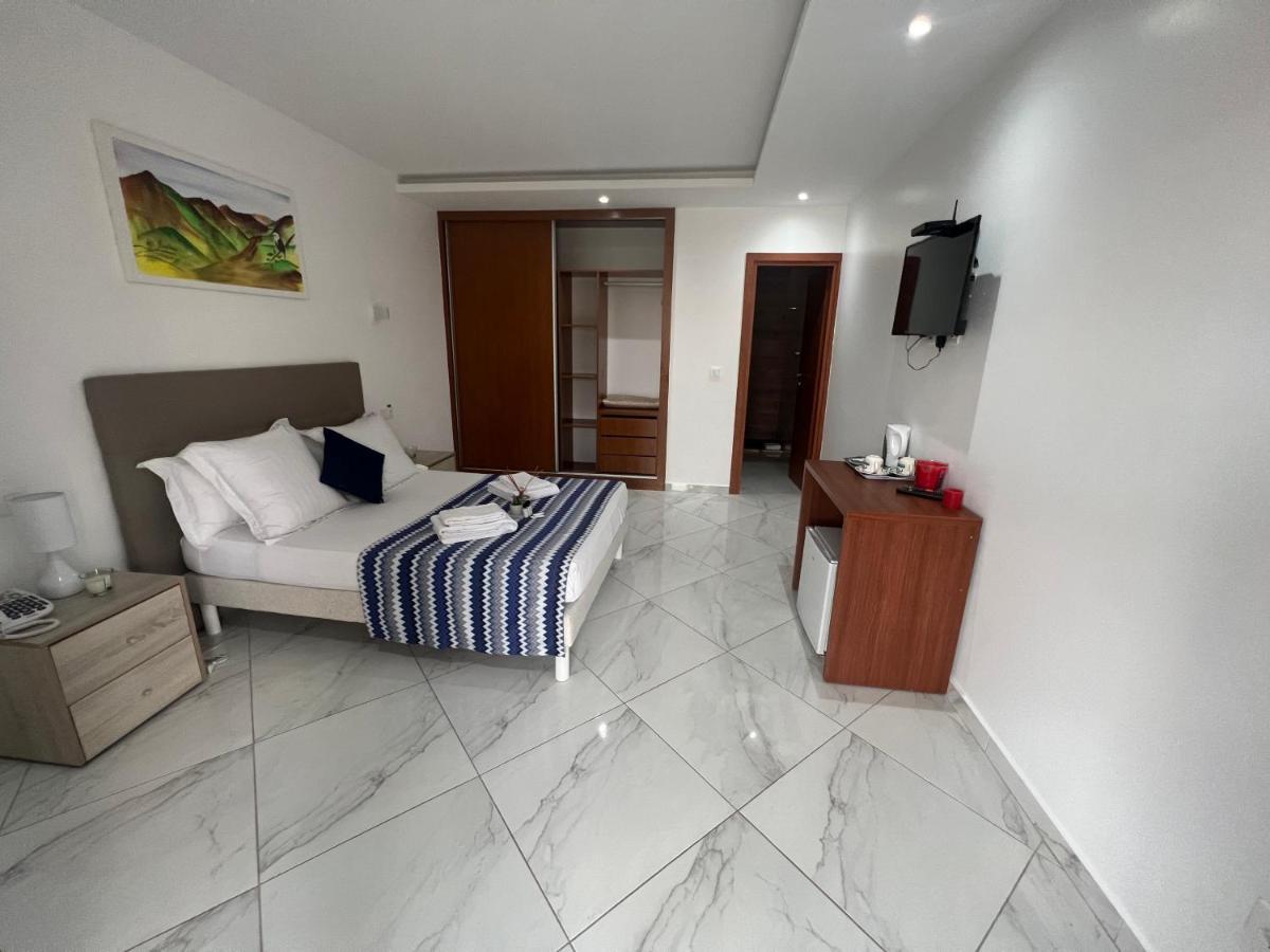 Residencial Santo Amaro Hotel Tarrafal  Exterior foto