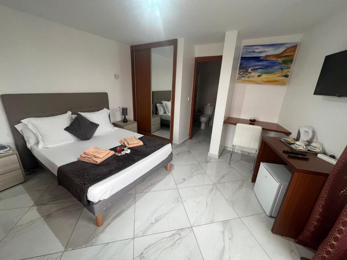 Residencial Santo Amaro Hotel Tarrafal  Exterior foto